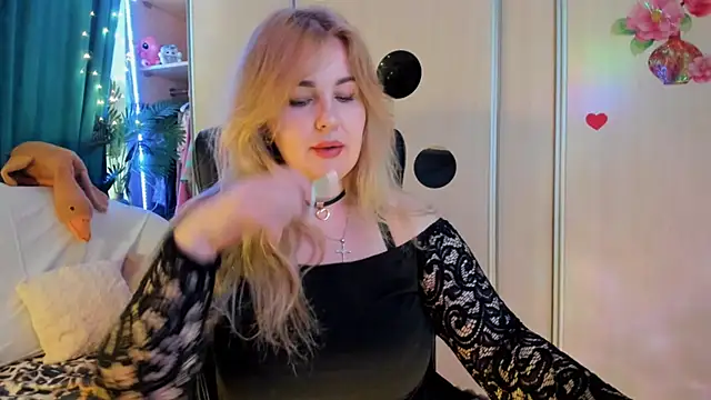 CoraSwon online show from 23, 2, 2026