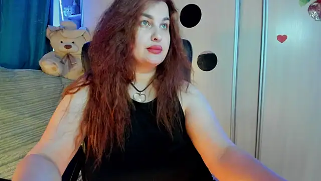 Snapshot of CoraSwon chatting on 12, 6, 2026 CoraSwon online show from 12, 6, 2026
