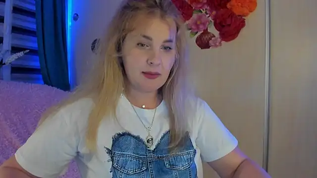 CoraSwon online show from 28, 9, 2025