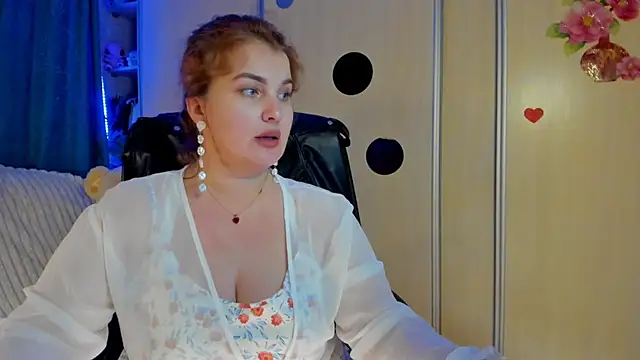 Snapshot of CoraSwon chatting on 18, 5, 2026 CoraSwon online show from 18, 5, 2026