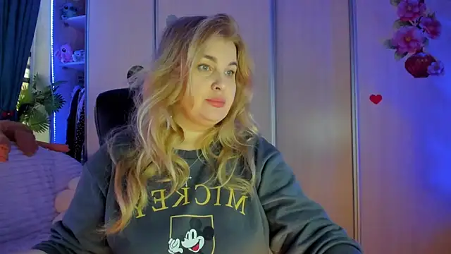 CoraSwon online show from 9, 2, 2026