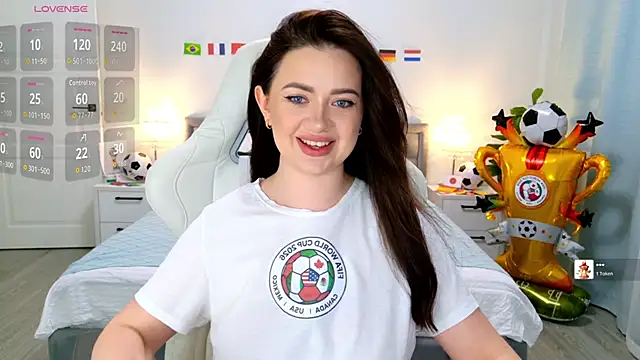 Snapshot of ariel_grand chatting on 17, 6, 2026 ariel grand online show from 17, 6, 2026