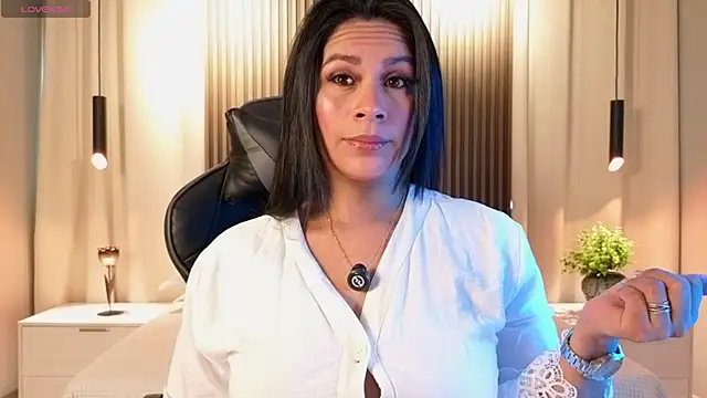 Sofia Convers online show from 15, 4, 2026