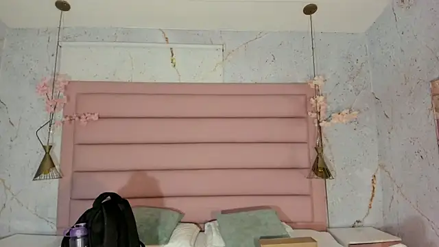 Maxim-Walker online show from 19, 9, 2025