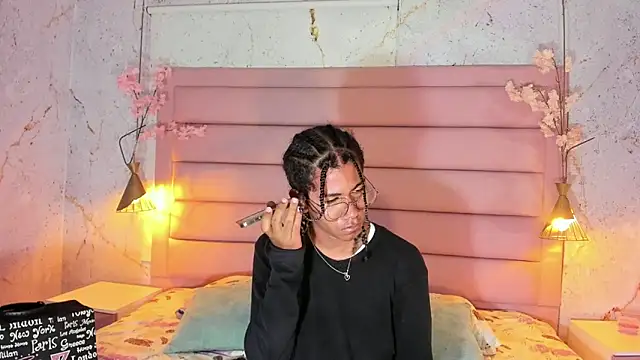 Maxim-Walker online show from 24, 10, 2025