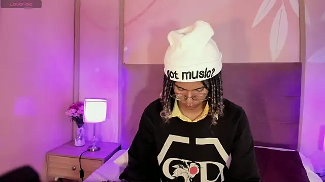 Maxim-Walker online show from 21, 9, 2025