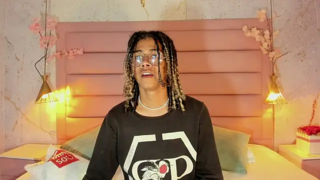 Maxim-Walker online show from 26, 9, 2025