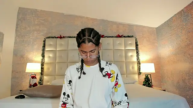 Maxim-Walker online show from 6, 1, 2026