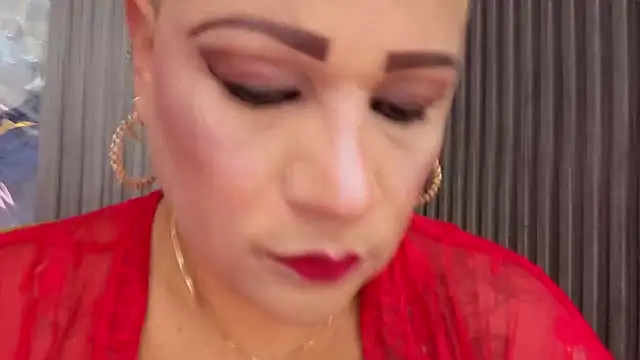 GianellaCox  online show from 6, 5, 2026