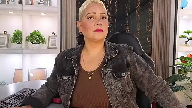 GianellaCox  online show from 25, 10, 2025