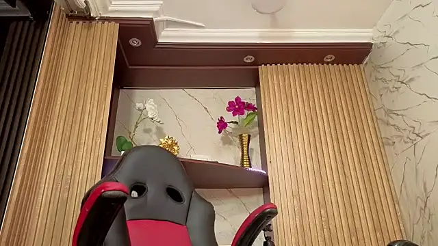 AmberNix online show from 25, 3, 2026