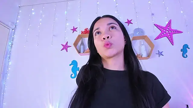 Emiily Parkerr online show from 2, 12, 2025