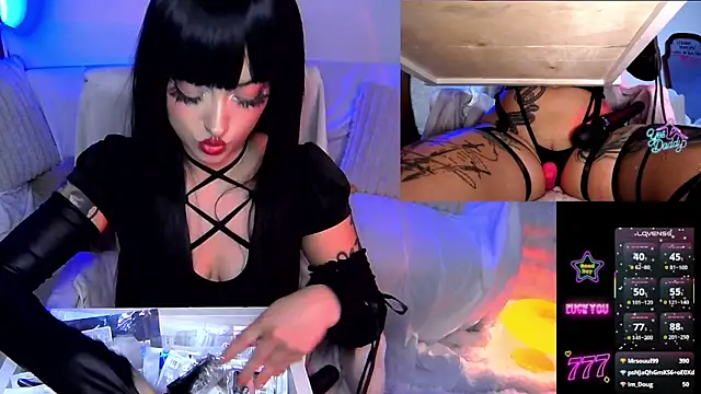 Snapshot of HollyDominic chatting on 18, 7, 2026 HollyDominic online show from 18, 7, 2026