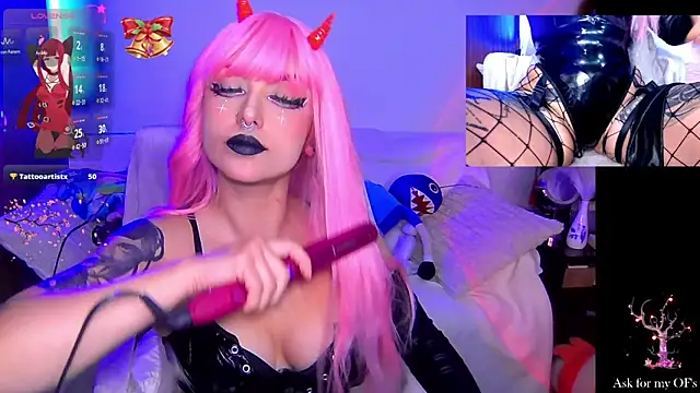 HollyDominic online show from 5, 12, 2025