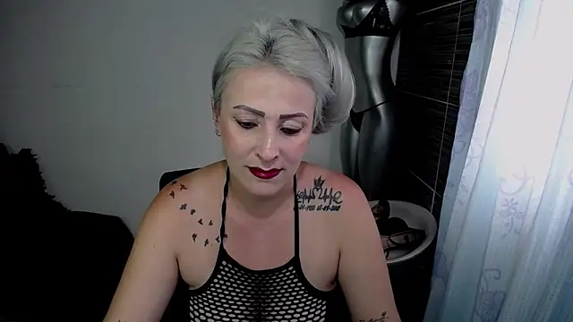 Snapshot of Emma_Rizzoo chatting on 30, 4, 2026 Emma Rizzoo online show from 30, 4, 2026