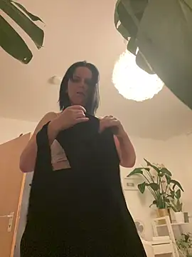 Snapshot of Off__Melonenmandy chatting on 9, 7, 2026 Off Melonenmandy online show from 9, 7, 2026