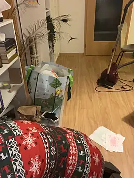 Off  Melonenmandy online show from 30, 11, 2025