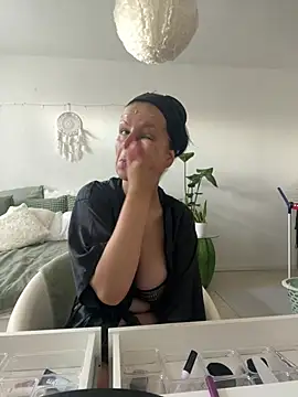 Snapshot of Off__Melonenmandy chatting on 28, 2, 2026 Off Melonenmandy online show from 28, 2, 2026