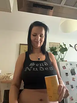 Off  Melonenmandy online show from 17, 9, 2025