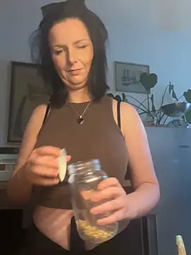 Off  Melonenmandy online show from 19, 5, 2026