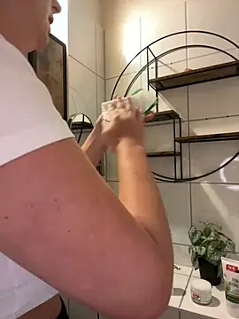 Off  Melonenmandy online show from 25, 11, 2025