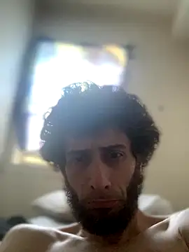 pantslesstraveler plt online show from 4, 10, 2025