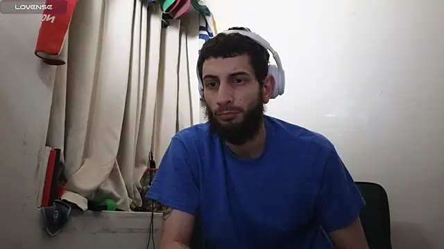 pantslesstraveler plt online show from 30, 12, 2024