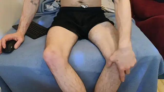 pantslesstraveler plt online show from 10, 3, 2025