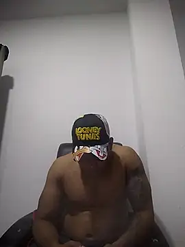 SaucyAffair0 online show from 11, 3, 2025