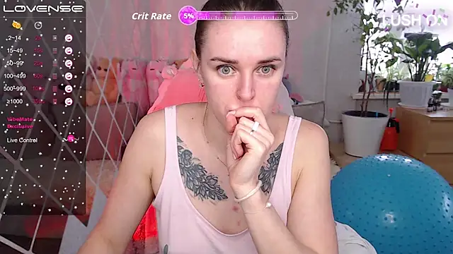 Bella  Swoon online show from 12, 11, 2025