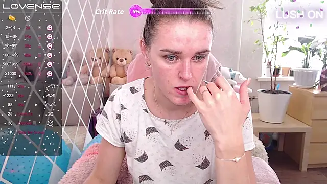 Bella  Swoon online show from 15, 9, 2025