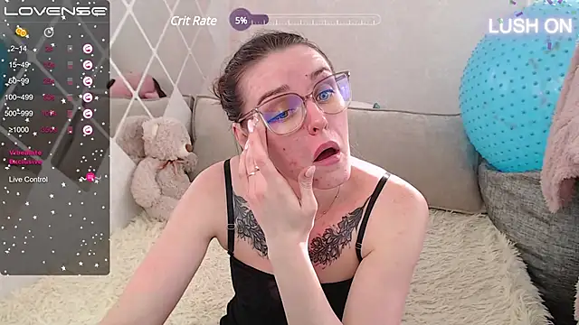 Bella  Swoon online show from 11, 3, 2025