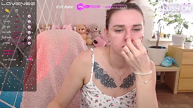 Bella  Swoon online show from 24, 10, 2025