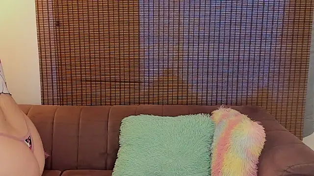 ariana cross online show from 12, 4, 2026