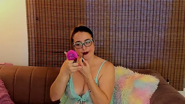 ariana cross online show from 14, 5, 2026