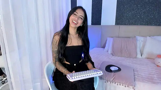 Alaia Manson online show from 13, 2, 2026