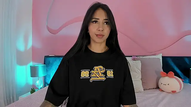 Alaia Manson online show from 29, 10, 2025