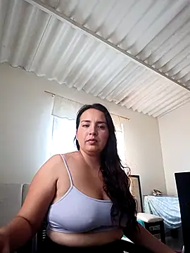 Snapshot of allison-dreams chatting on 21, 2, 2025 allison-dreams online show from 21, 2, 2025