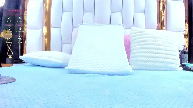 RileySweett online show from 20, 11, 2025