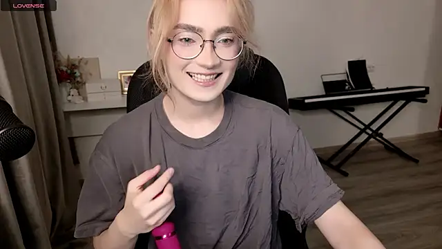 CuteYukiKun online show from 6, 7, 2026