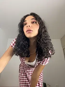 uniquerossie online show from 16, 2, 2026