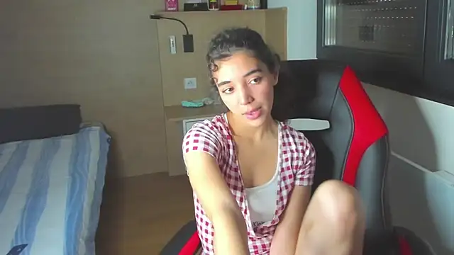 uniquerossie online show from 23, 10, 2025