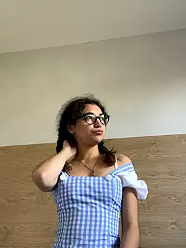 uniquerossie online show from 30, 10, 2025