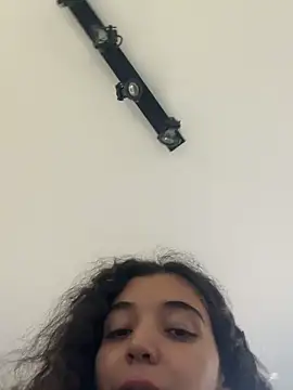 uniquerossie online show from 11, 11, 2025