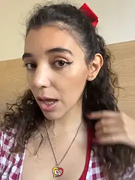 uniquerossie online show from 5, 11, 2025