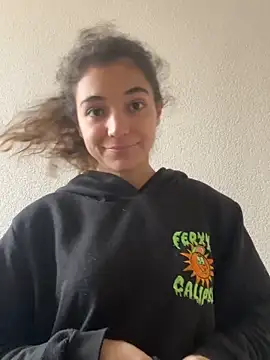 uniquerossie online show from 9, 11, 2025