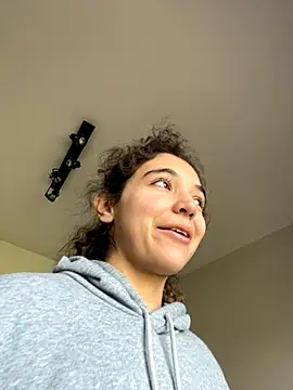 uniquerossie online show from 10, 11, 2025