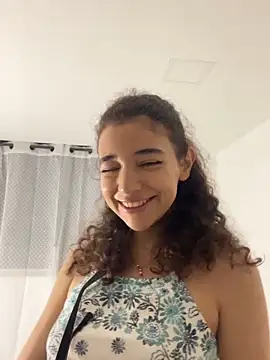 uniquerossie online show from 3, 12, 2025