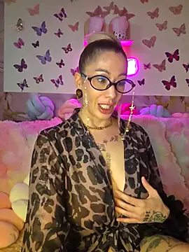 Chachou000 online show from 18, 5, 2026