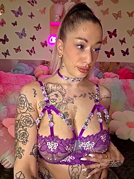 Chachou000 online show from 22, 4, 2026